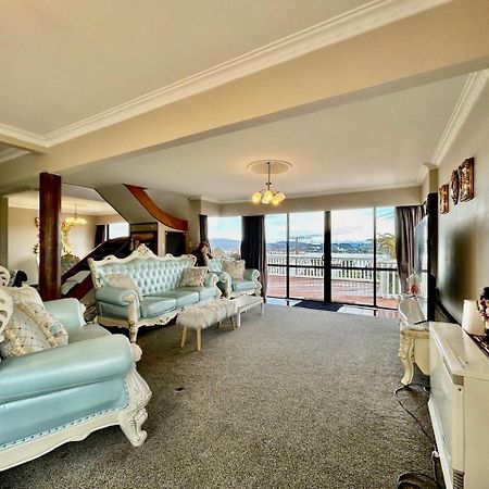 Premium Lake View Home Rotorua Exterior photo